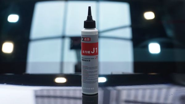 J1三合一去污蜡 - 去污、上光、保护三合一，简化施工流程